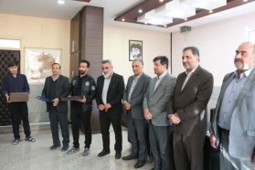 نشست مشترک فرماندار فلاورجان، شهرداران و رؤسای شوراهای اسلامی کلیشاد و سودرجان و بهاران با اصحاب رسانه برگزار شد