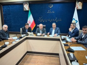 پیگیری مسائل و مشکلات شهری و روستایی شهرستان فلاورجان در نشست شهرداران با معاون وزیر کشور