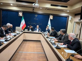 پیگیری مسائل و مشکلات شهری و روستایی شهرستان فلاورجان در نشست شهرداران با معاون وزیر کشور