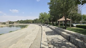 اجرای طرح ساماندهی، ساحل سازی و ایمن سازی حاشیه زاینده‌رود در پارک ساحلی