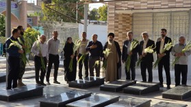 مزار مطهر شهدای شهر کلیشاد و سودرجان غبارروبی و عطرافشانی شد