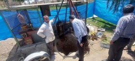 بازدید مهندس مختاری شهردار، از روند تعمیر چاه‌های آب در پارک ساحلی شهر و کوچه بوستان