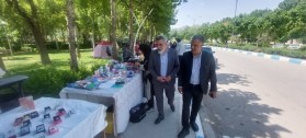 بازدید شهردار و اعضای شورای اسلامی شهر از مشاغل خانگی به مناسبت هفته مشاغل خانگی