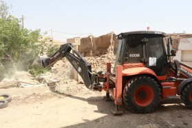 تخریب و آزادسازی در خیابان شهدا به منظور تعریض خیابان